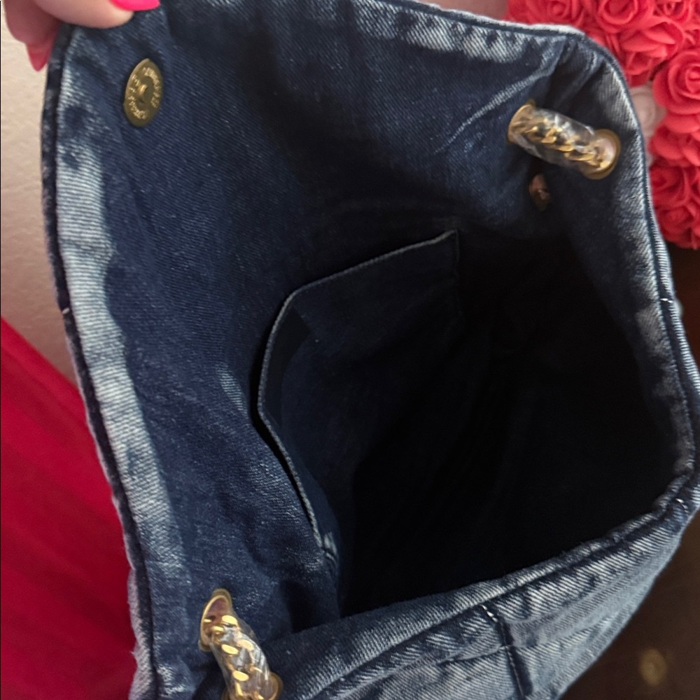 Denim Quilted Chain Crossbody Bag Gold Hardware Trendy Chic - Picture 3 of 9